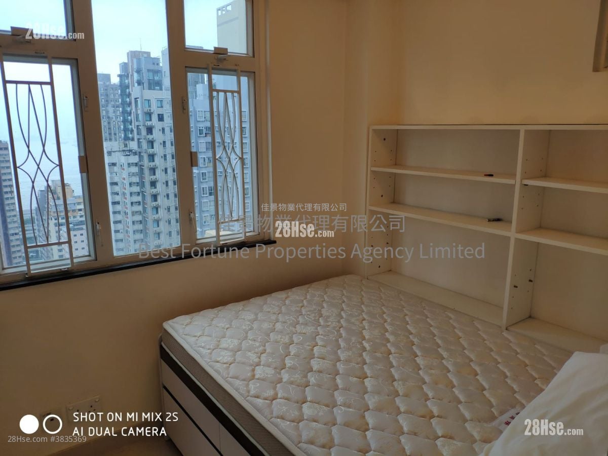 Hang Hing Court Sell 1 Bedroom , 1 Bathroom 245 ft²