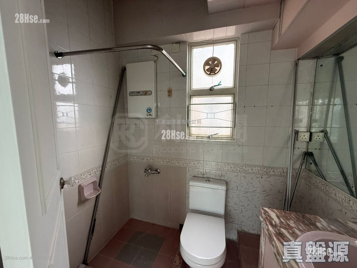 Venice Gardens Sell 2 Bedrooms 452 ft²