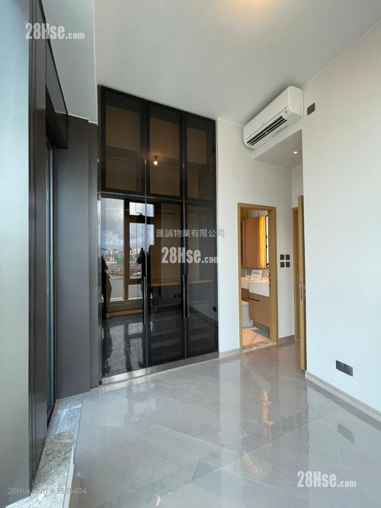 The Vantage Sell 2 Bedrooms , 2 Bathrooms 424 ft²
