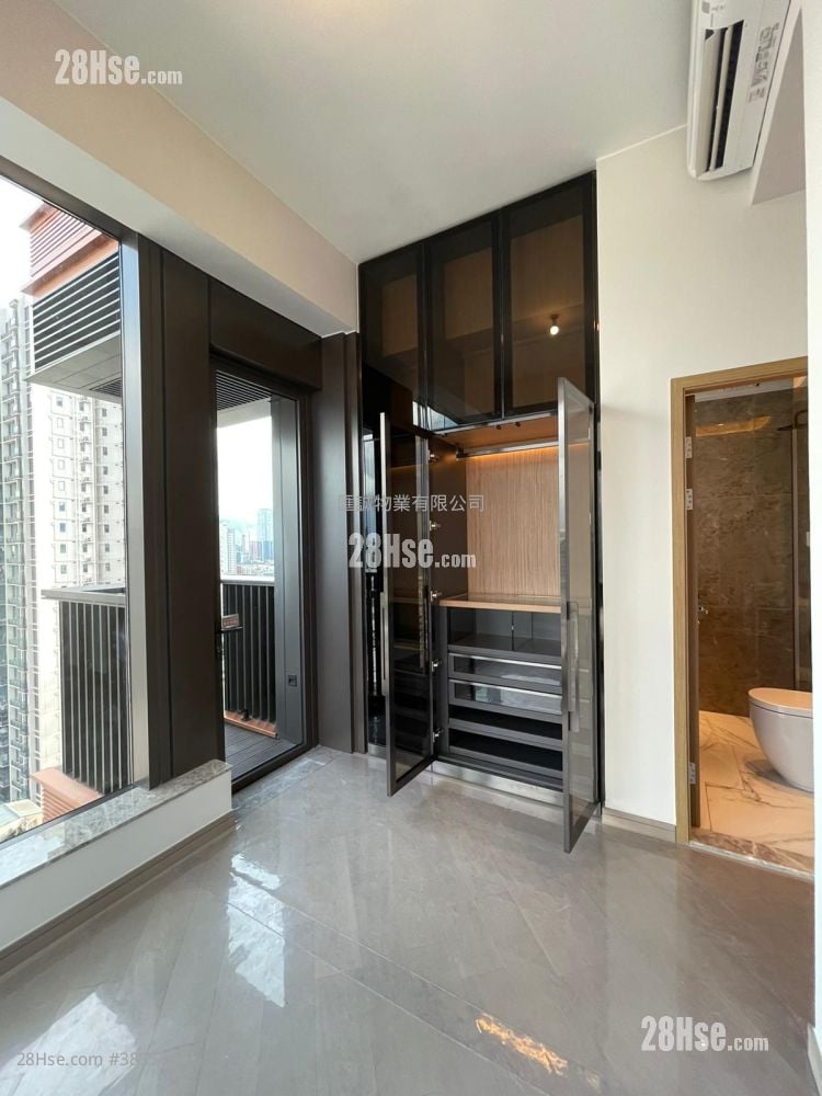The Vantage Sell 2 Bedrooms , 2 Bathrooms 424 ft²