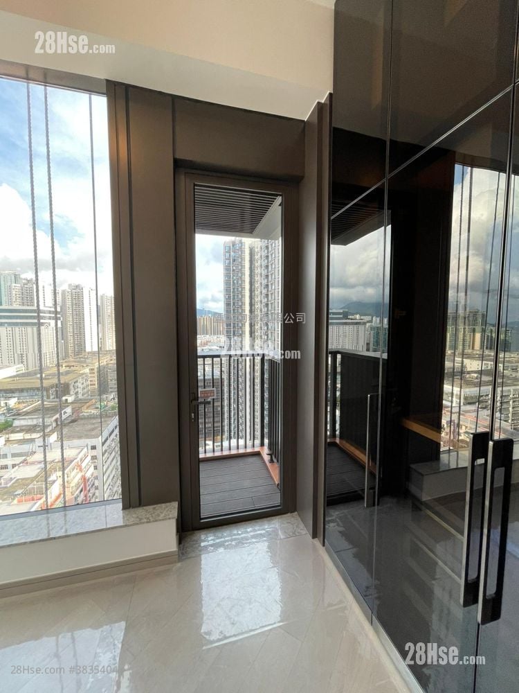The Vantage Sell 2 Bedrooms , 2 Bathrooms 424 ft²