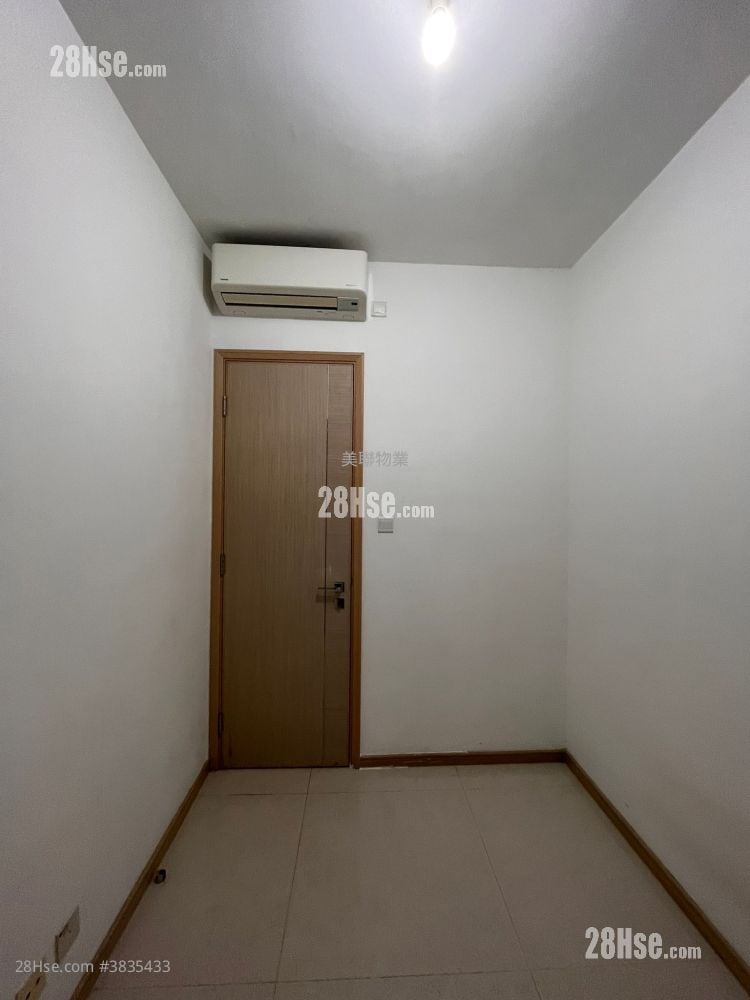 Ocean Pride Sell 3 Bedrooms , 2 Bathrooms 777 ft²