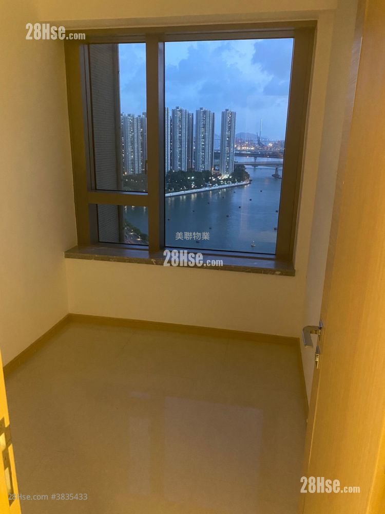 Ocean Pride Sell 3 Bedrooms , 2 Bathrooms 777 ft²