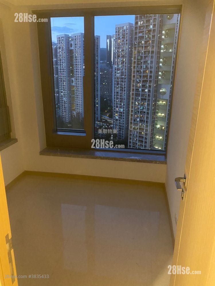 Ocean Pride Sell 3 Bedrooms , 2 Bathrooms 777 ft²
