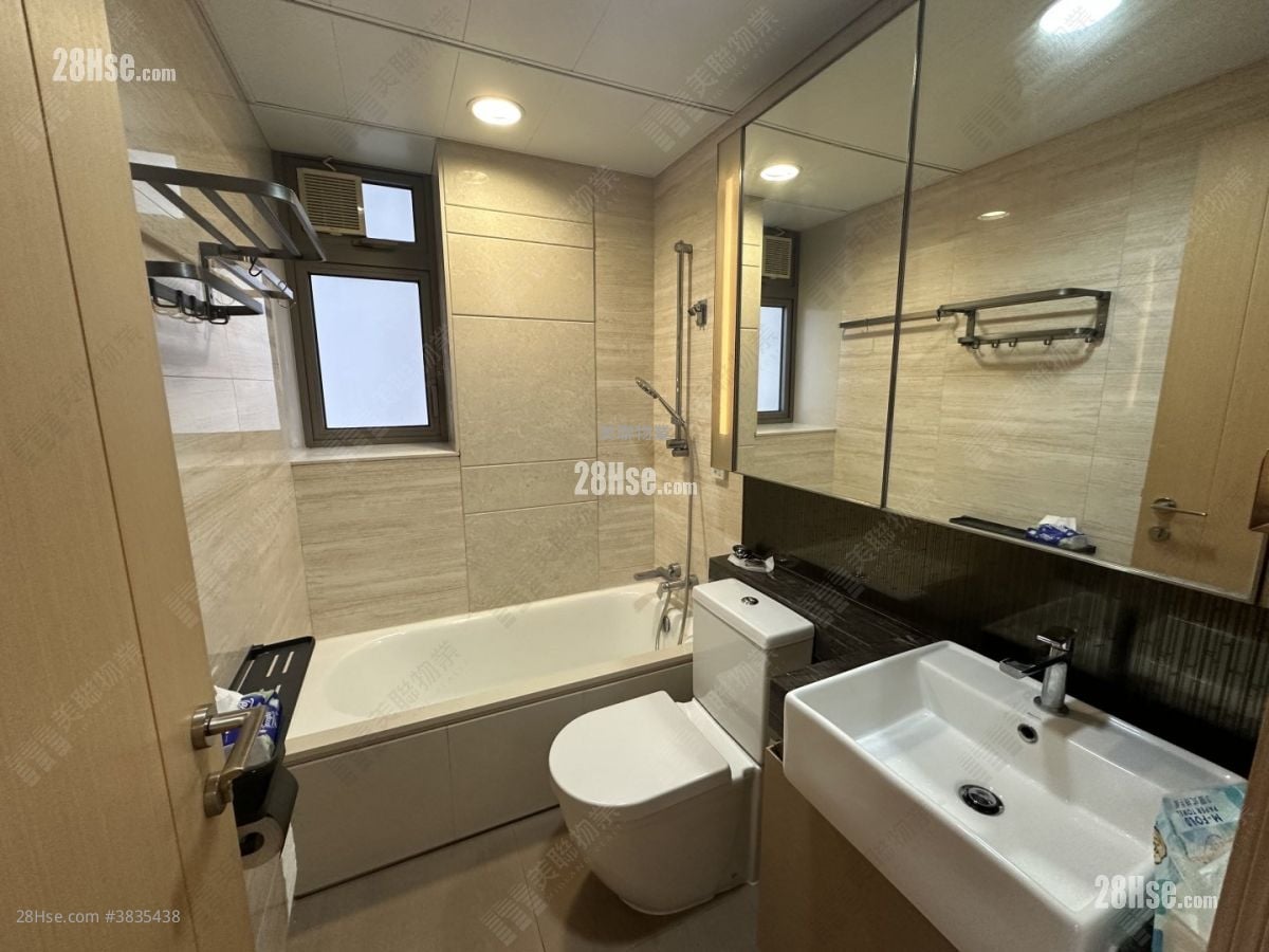 Parc City Rental 1 Bedroom , 1 Bathroom 470 ft²