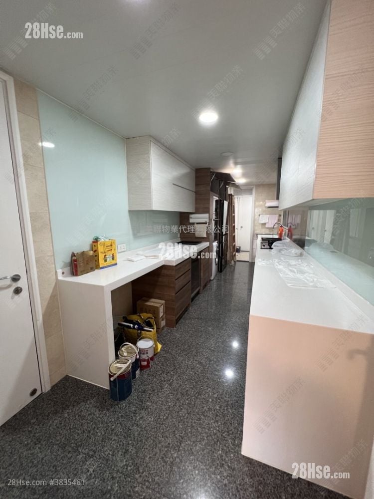 One Beacon Hill Sell 4 Bedrooms 1,490 ft²