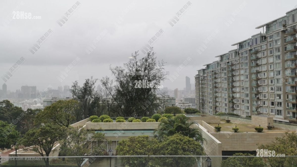 One Beacon Hill Sell 4 Bedrooms 1,490 ft²