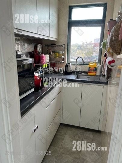 Deep Bay Grove Sell 2 Bedrooms 395 ft²