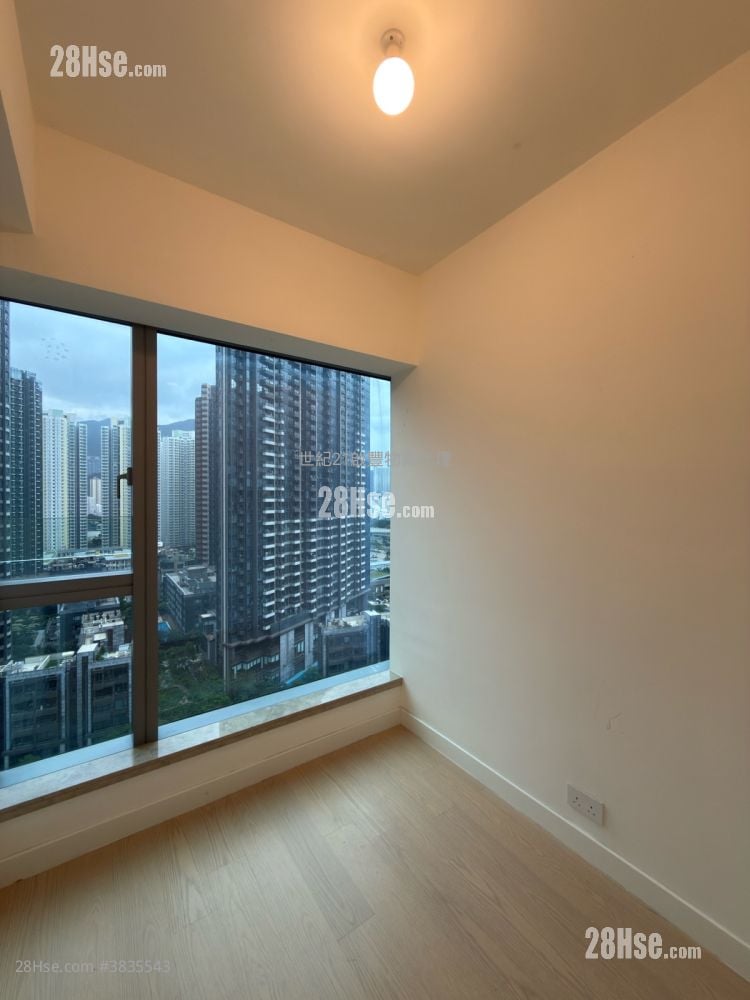Monaco Rental 678 ft²