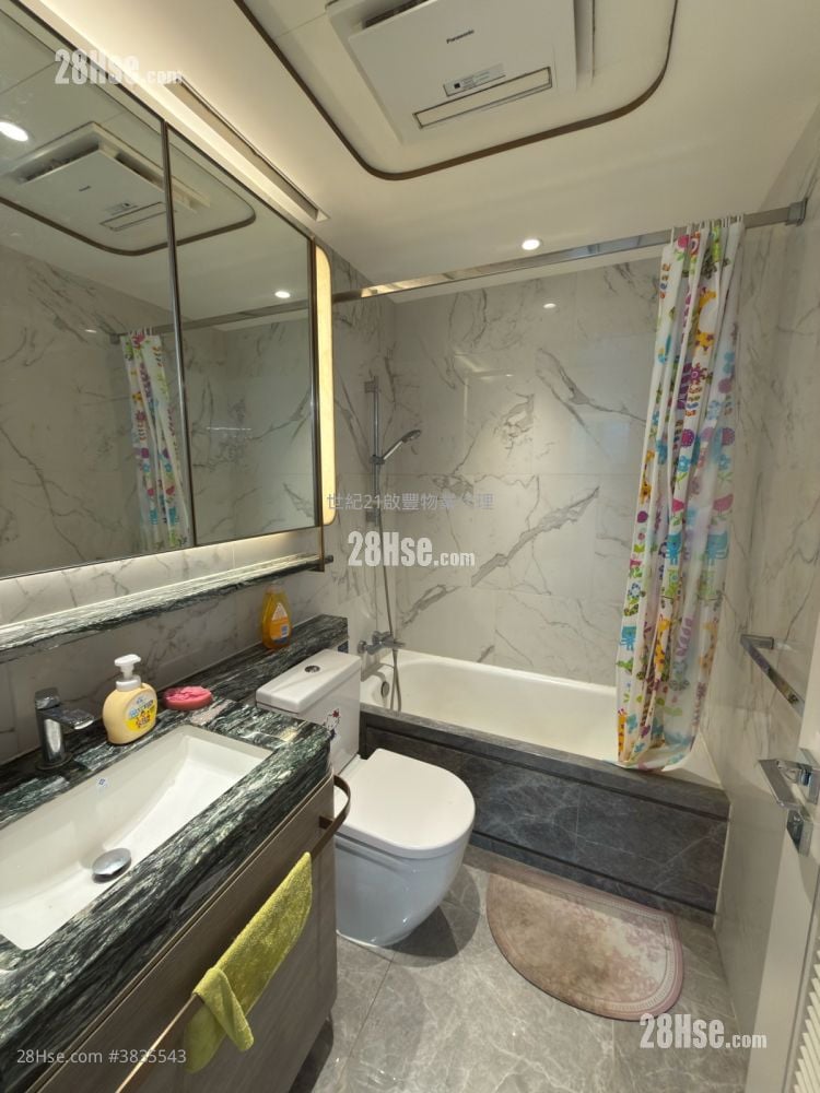 Monaco Rental 678 ft²