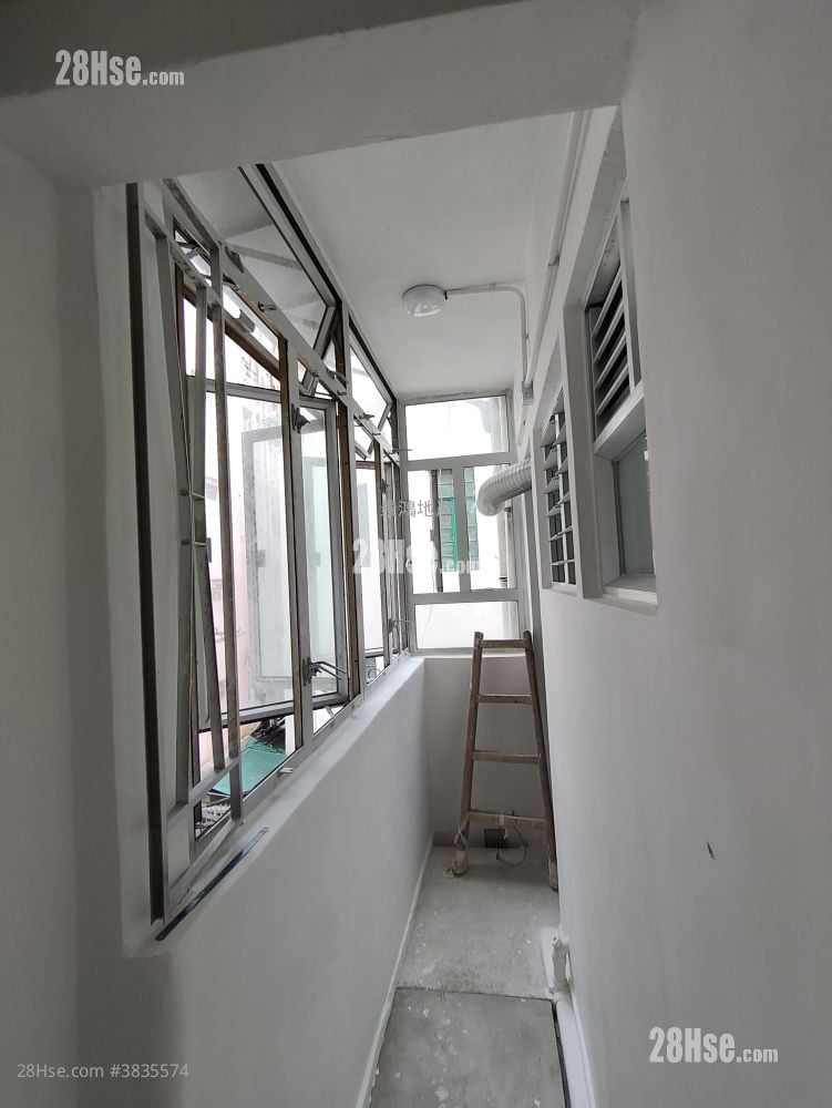 Chinese Mansion Rental 3 Bedrooms , 2 Bathrooms 650 ft²