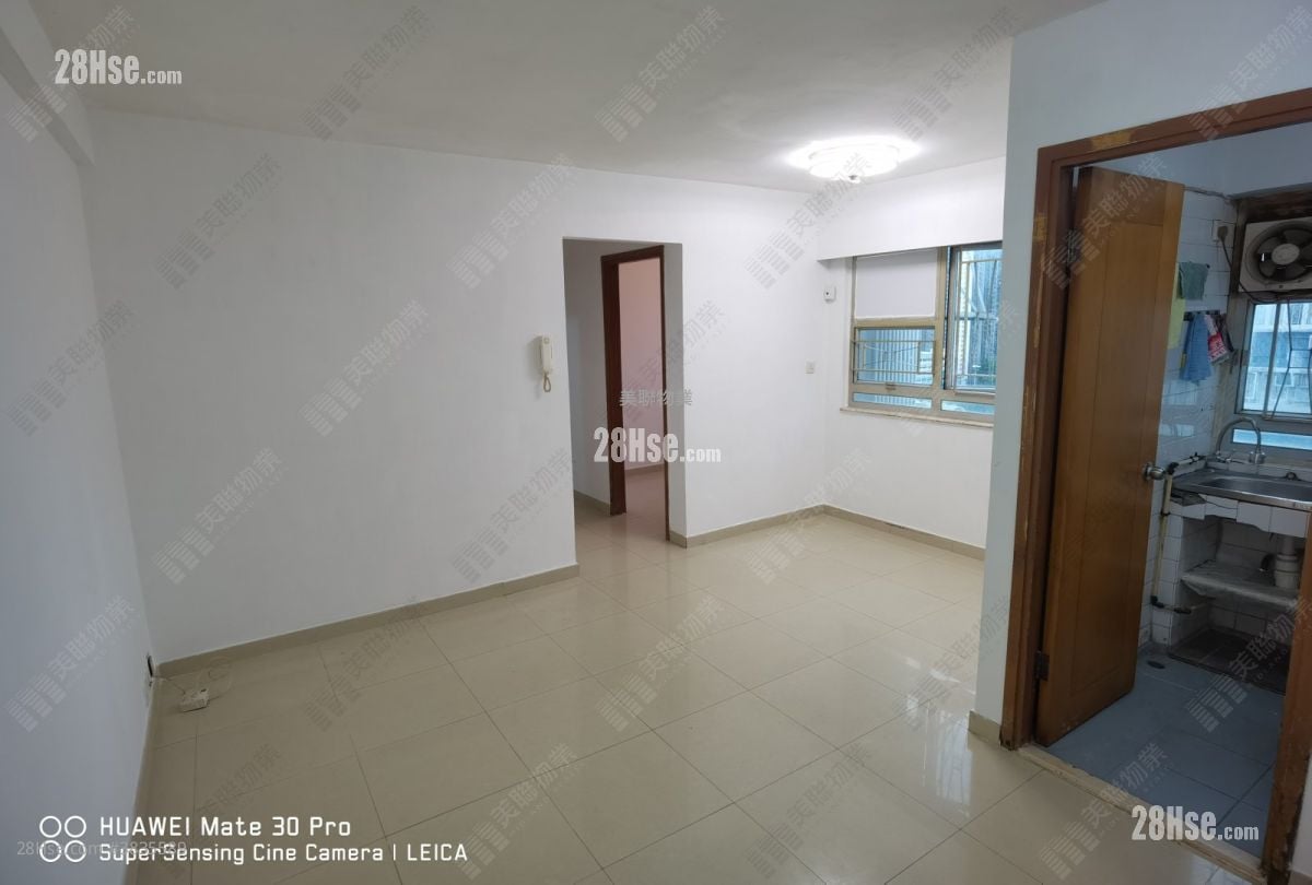 Chi Lok Fa Yuen Sell 3 Bedrooms , 1 Bathroom 511 ft²