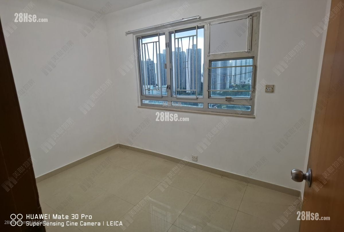 Chi Lok Fa Yuen Sell 3 Bedrooms , 1 Bathroom 511 ft²