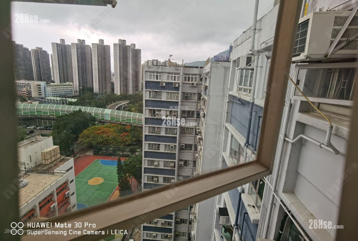 Chi Lok Fa Yuen Sell 3 Bedrooms , 1 Bathroom 511 ft²