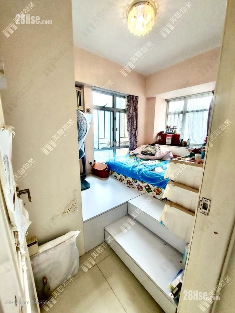 Flora Plaza Sell 3 Bedrooms 526 ft²