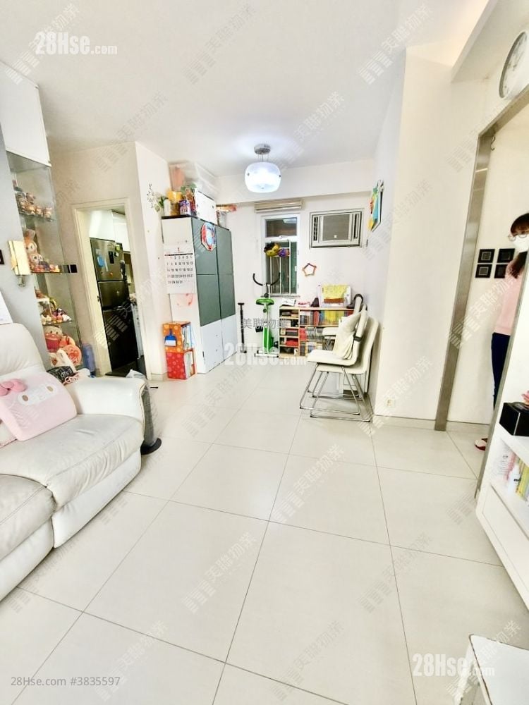 Flora Plaza Sell 3 Bedrooms 526 ft²
