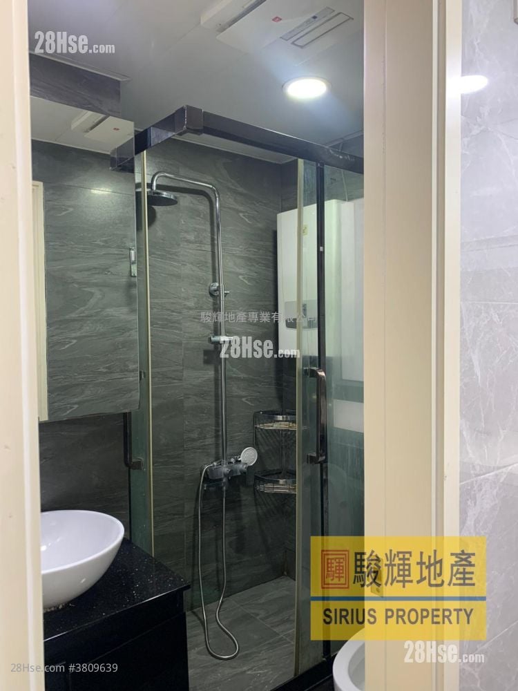 Foo Tat Building Sell 2 Bedrooms , 1 Bathroom 318 ft²