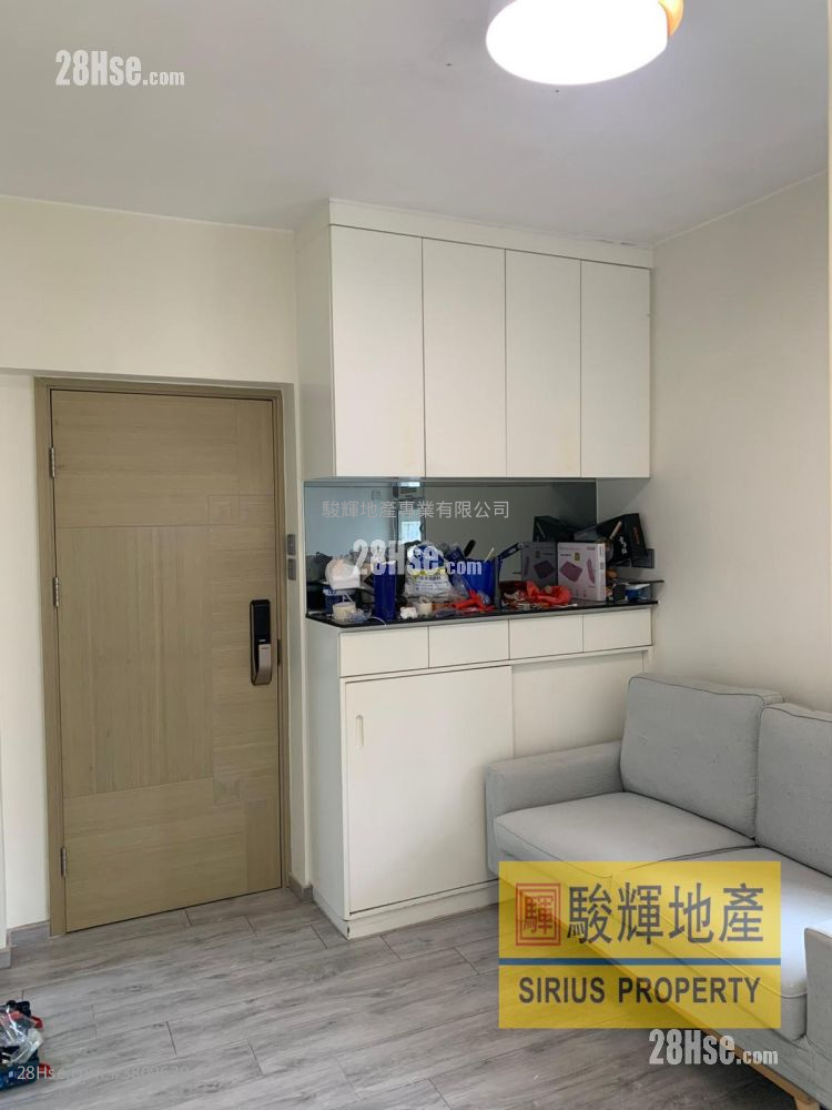 Foo Tat Building Sell 2 Bedrooms , 1 Bathroom 318 ft²