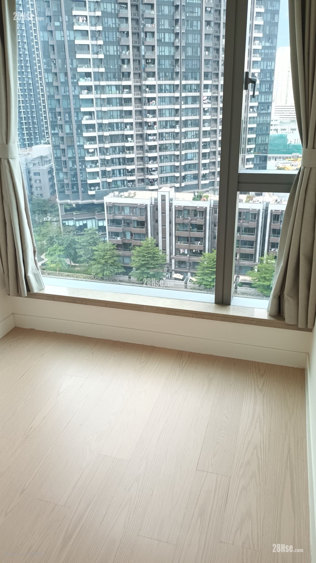 Monaco 租盤 2 房 , 1 浴室 446 平方呎