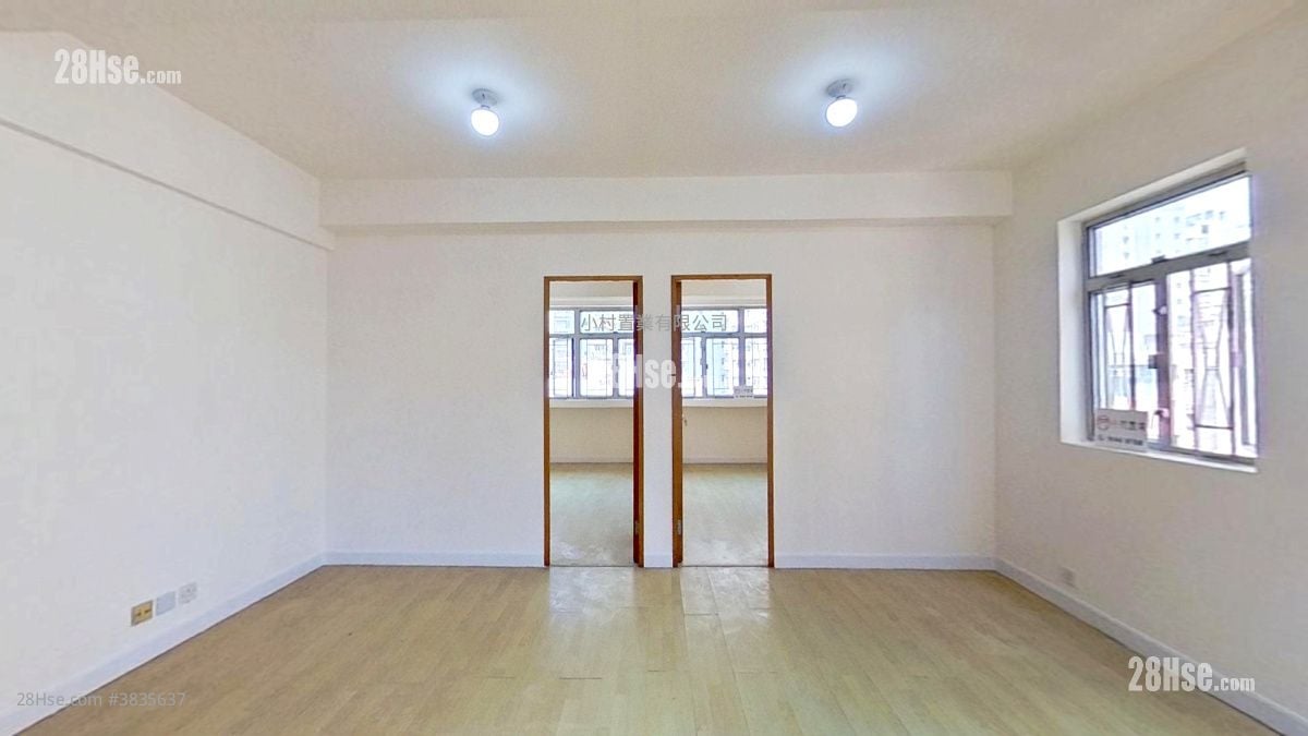 living room: 2-8 Battery Street Rental 2 Bedrooms , 1 Bathroom 570 ft²