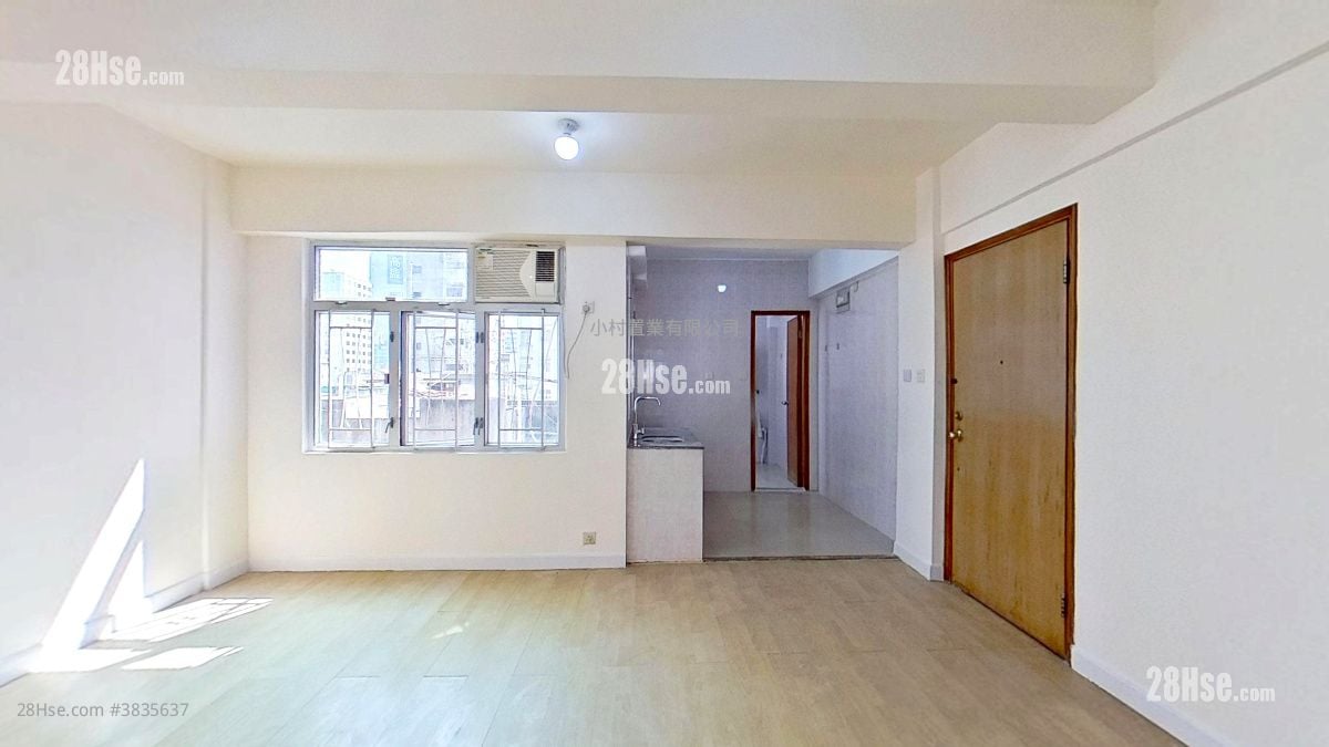 living room: 2-8 Battery Street Rental 2 Bedrooms , 1 Bathroom 570 ft²