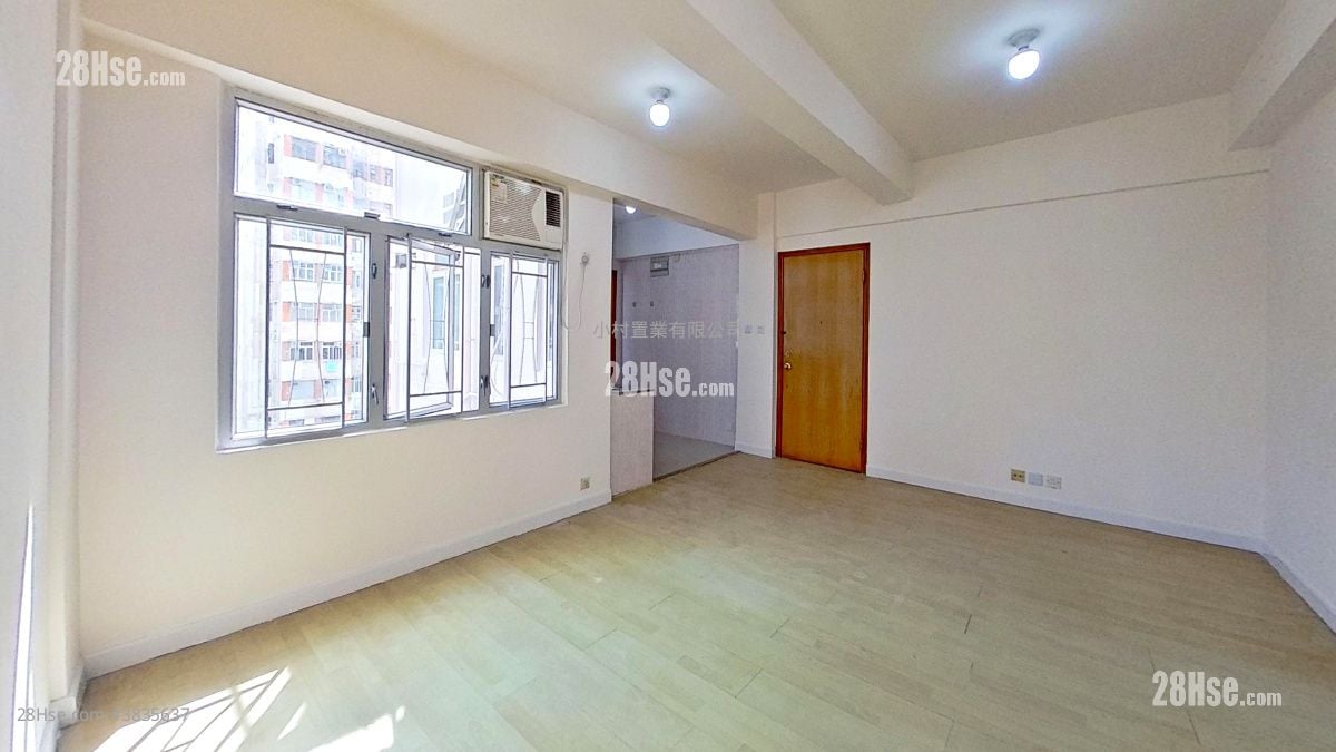 living room: 2-8 Battery Street Rental 2 Bedrooms , 1 Bathroom 570 ft²