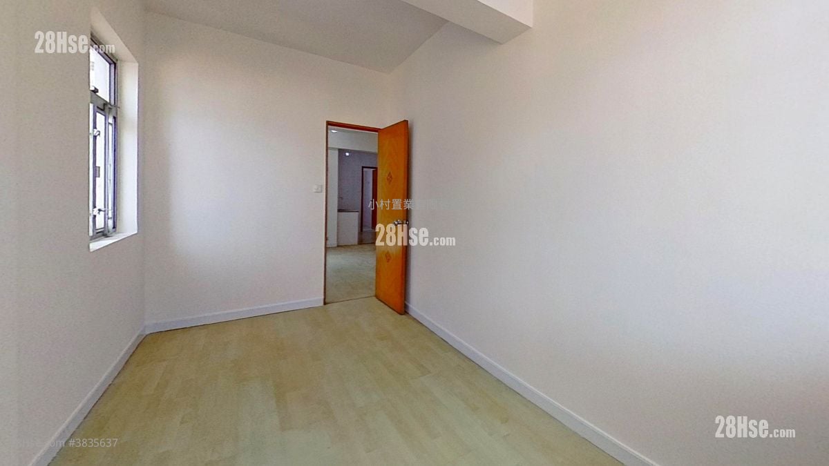 master room: 2-8 Battery Street Rental 2 Bedrooms , 1 Bathroom 570 ft²