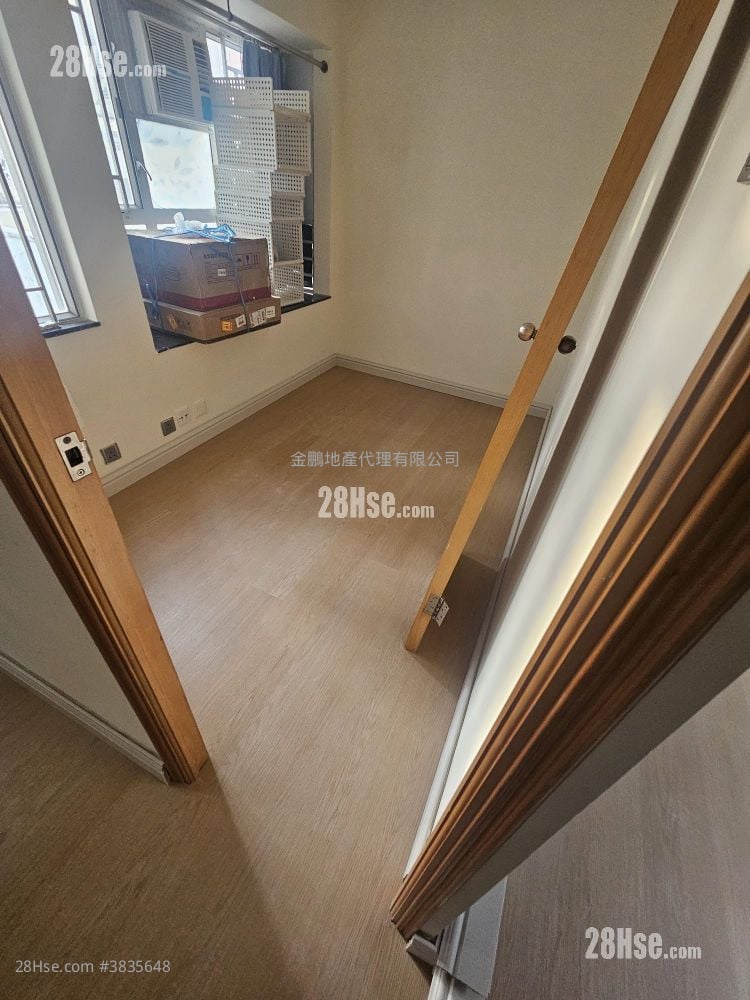 Gold Canyon Court Sell 1 Bedroom , 1 Bathroom 257 ft²