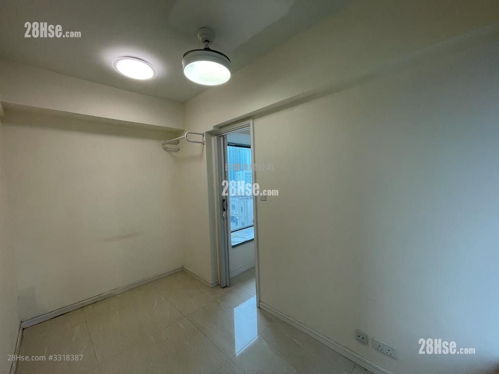 Trinity Towers Sell 1 Bedroom , 1 Bathroom 362 ft²