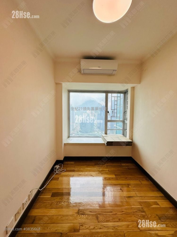 Billionnaire Royale Sell 3 Bedrooms , 2 Bathrooms 887 ft²