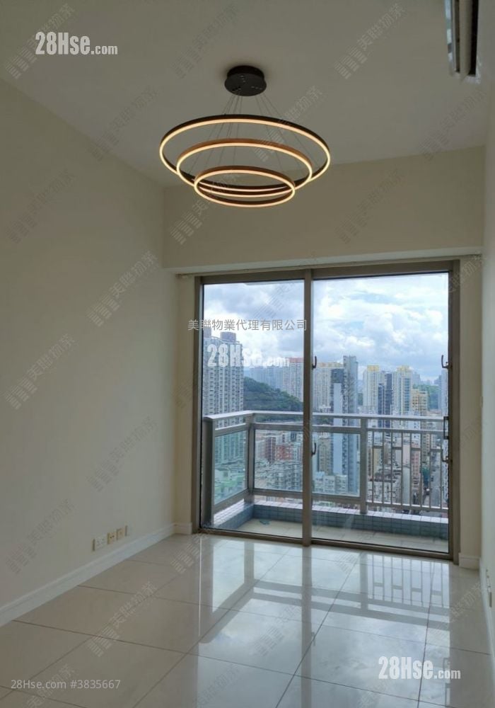 One Madison Sell 2 Bedrooms 498 ft²