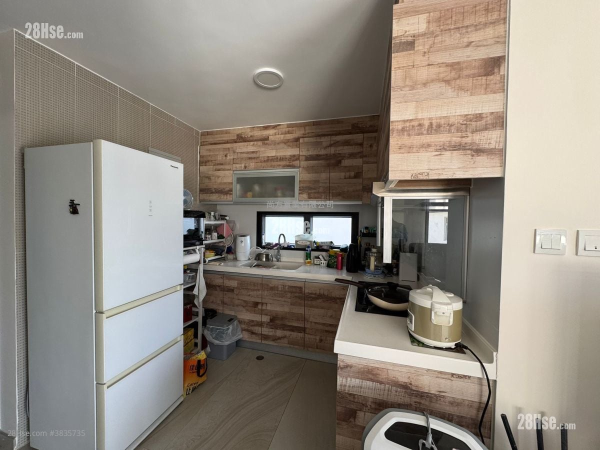 Village Sell 3 Bedrooms , 1 Bathroom 700 ft²