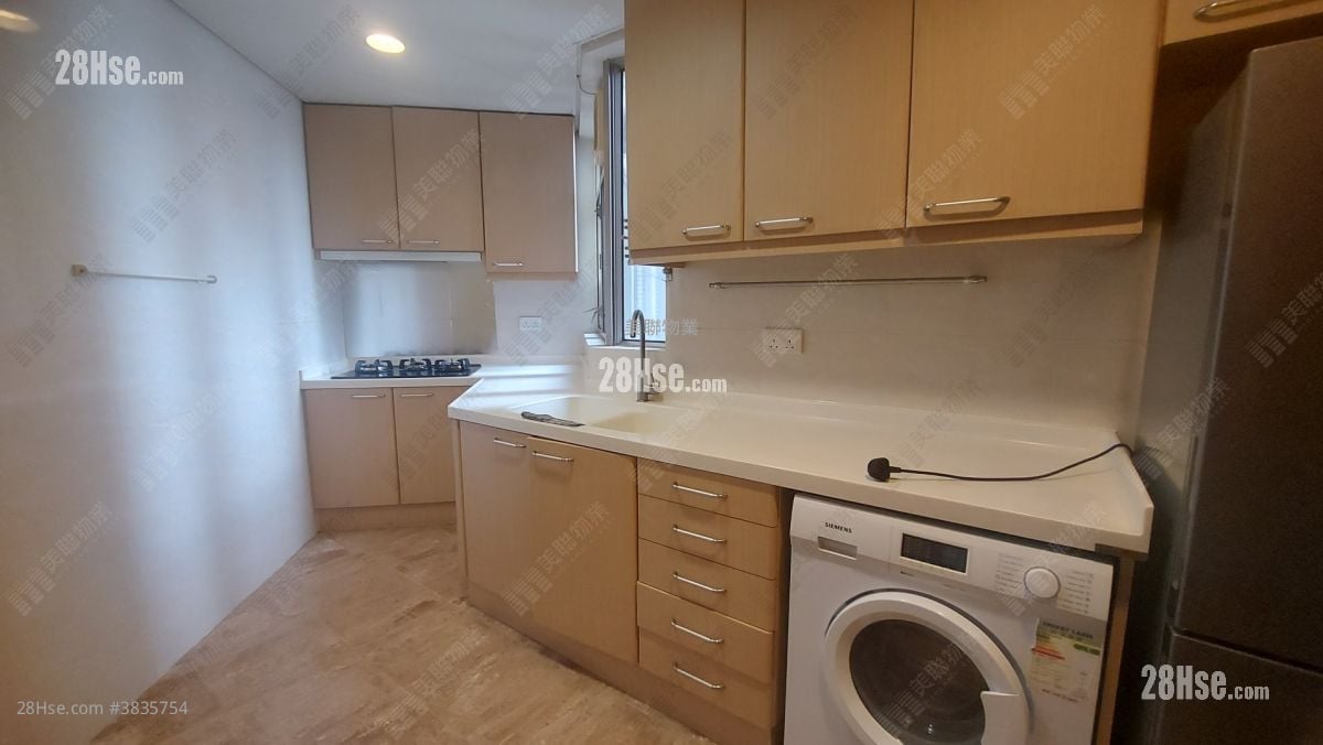 Sorrento Sell 3 Bedrooms , 2 Bathrooms 757 ft²
