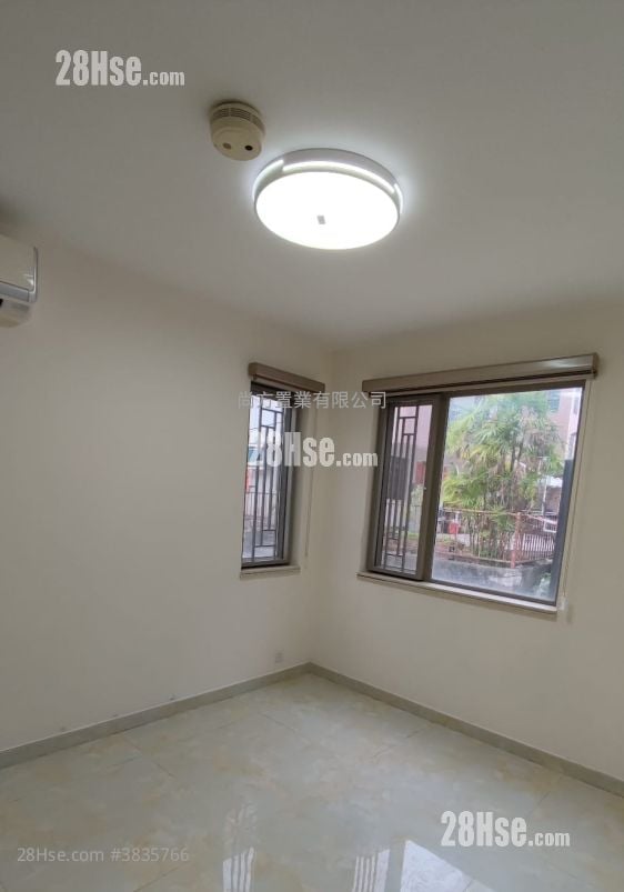 Village Sell 3 Bedrooms , 2 Bathrooms 700 ft²
