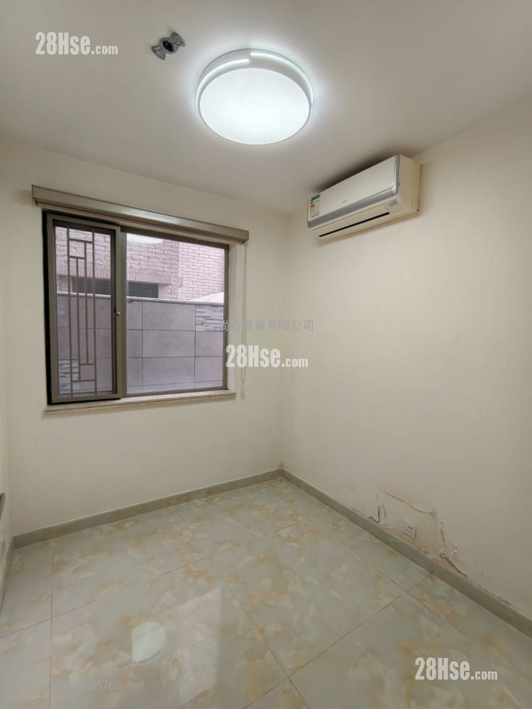 Village Sell 3 Bedrooms , 2 Bathrooms 700 ft²