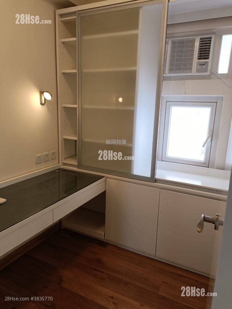 Harrison Court Sell 987 ft²