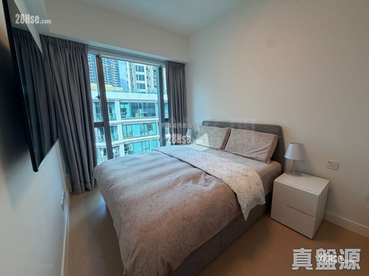 Monaco One Sell 3 Bedrooms 728 ft²