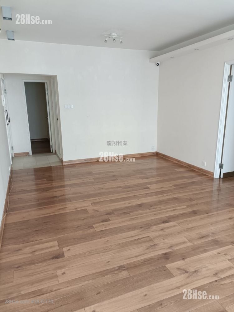 Harrison Court Sell 987 ft²