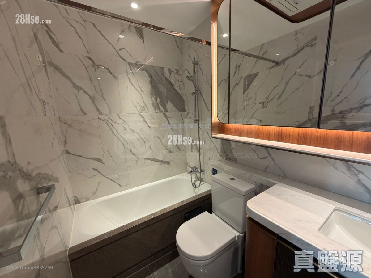 Monaco One Sell 3 Bedrooms 728 ft²
