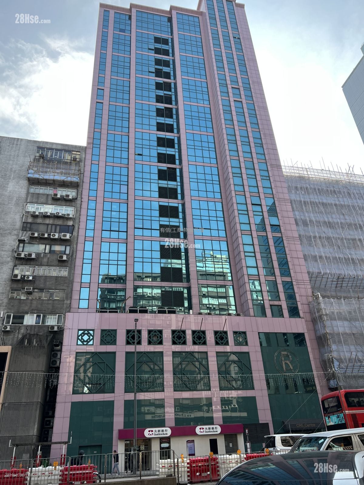 Cre Centre Rental 720 ft²
