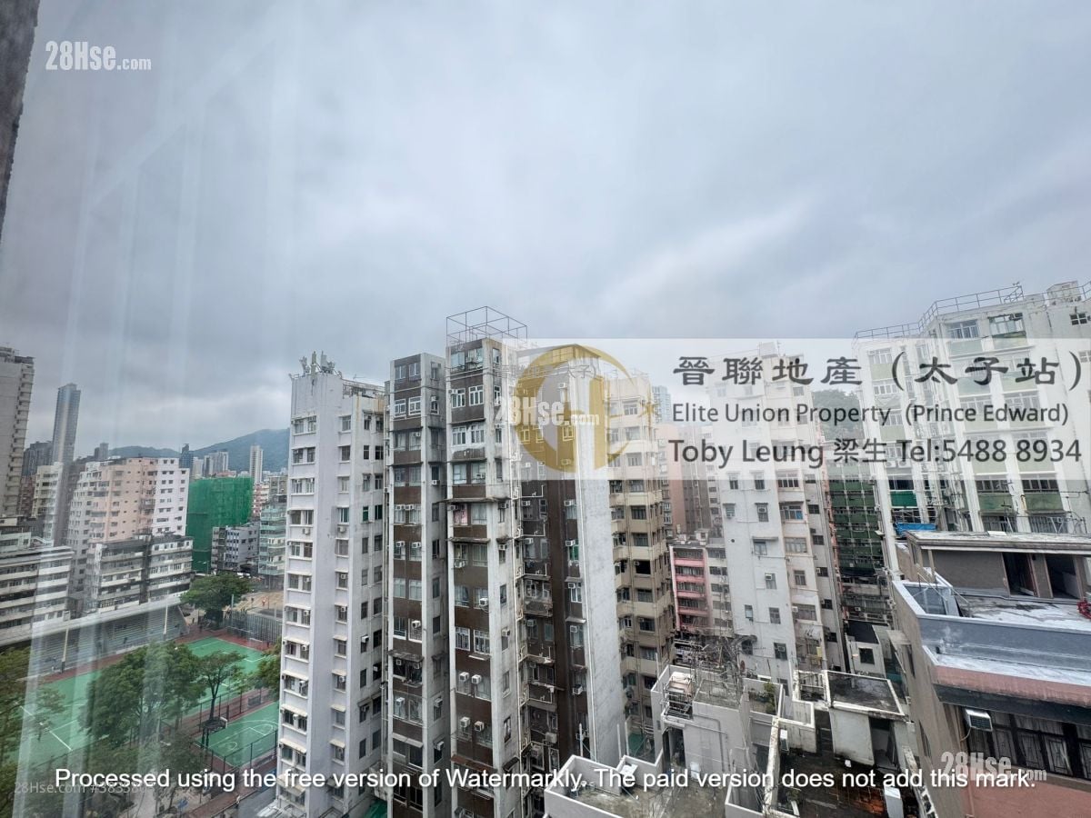 Yau Loy Building Sell 2 Bedrooms , 1 Bathroom 250 ft²