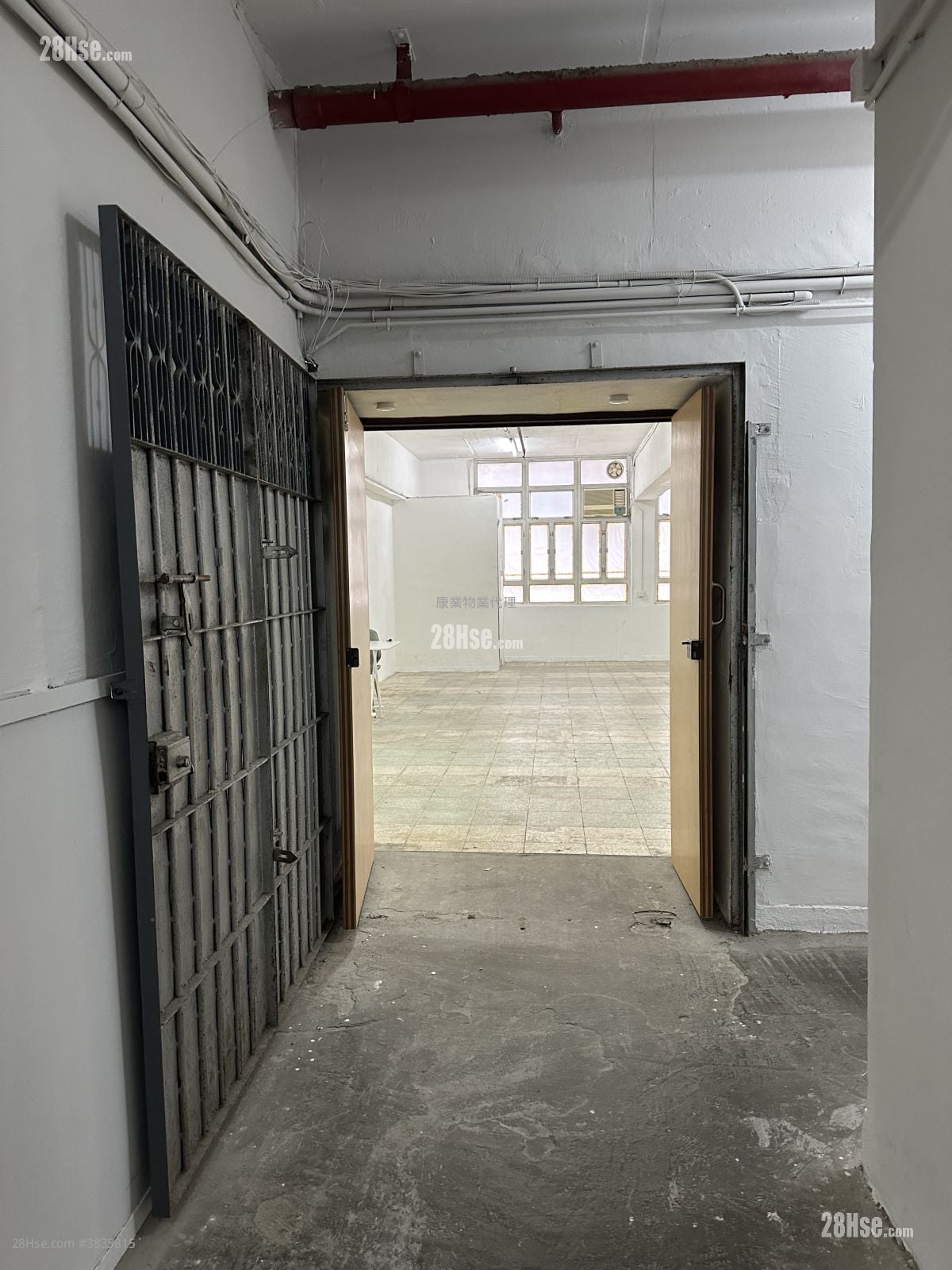 On Shing Industrial Building Rental Studio , 1 Toilet