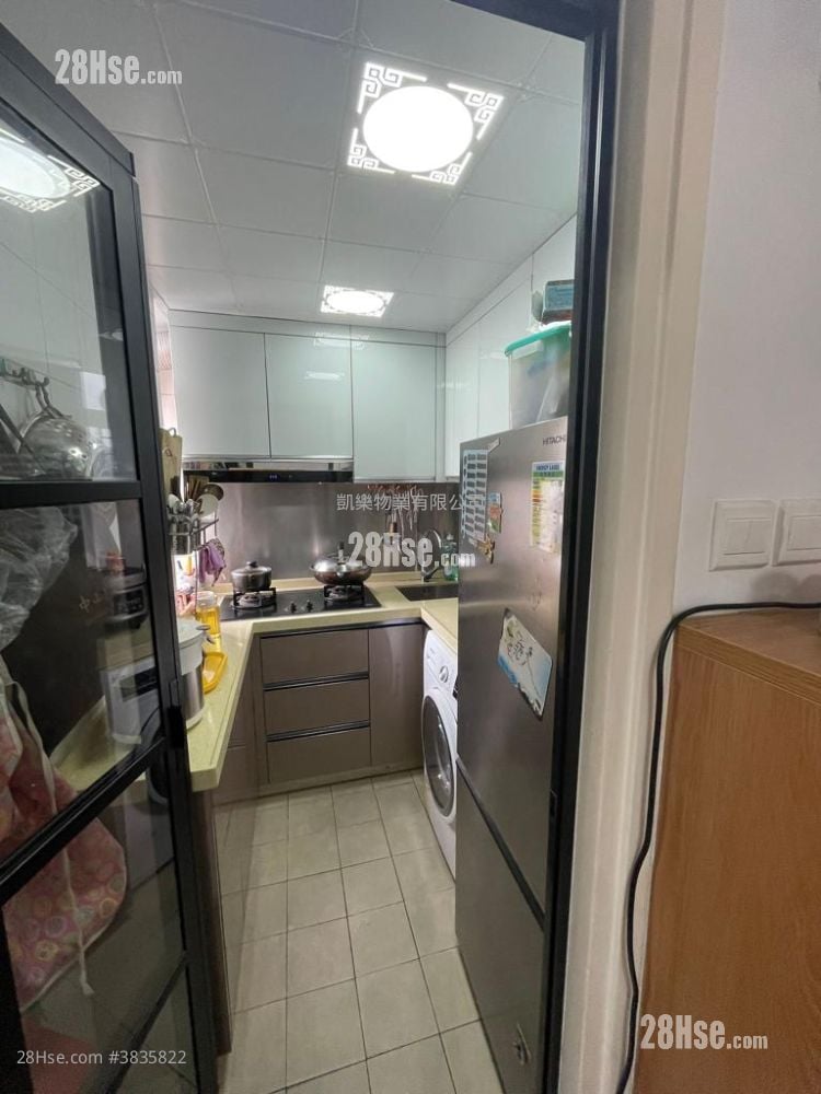 Lai Tsui Court Sell 2 Bedrooms , 1 Bathroom 386 ft²