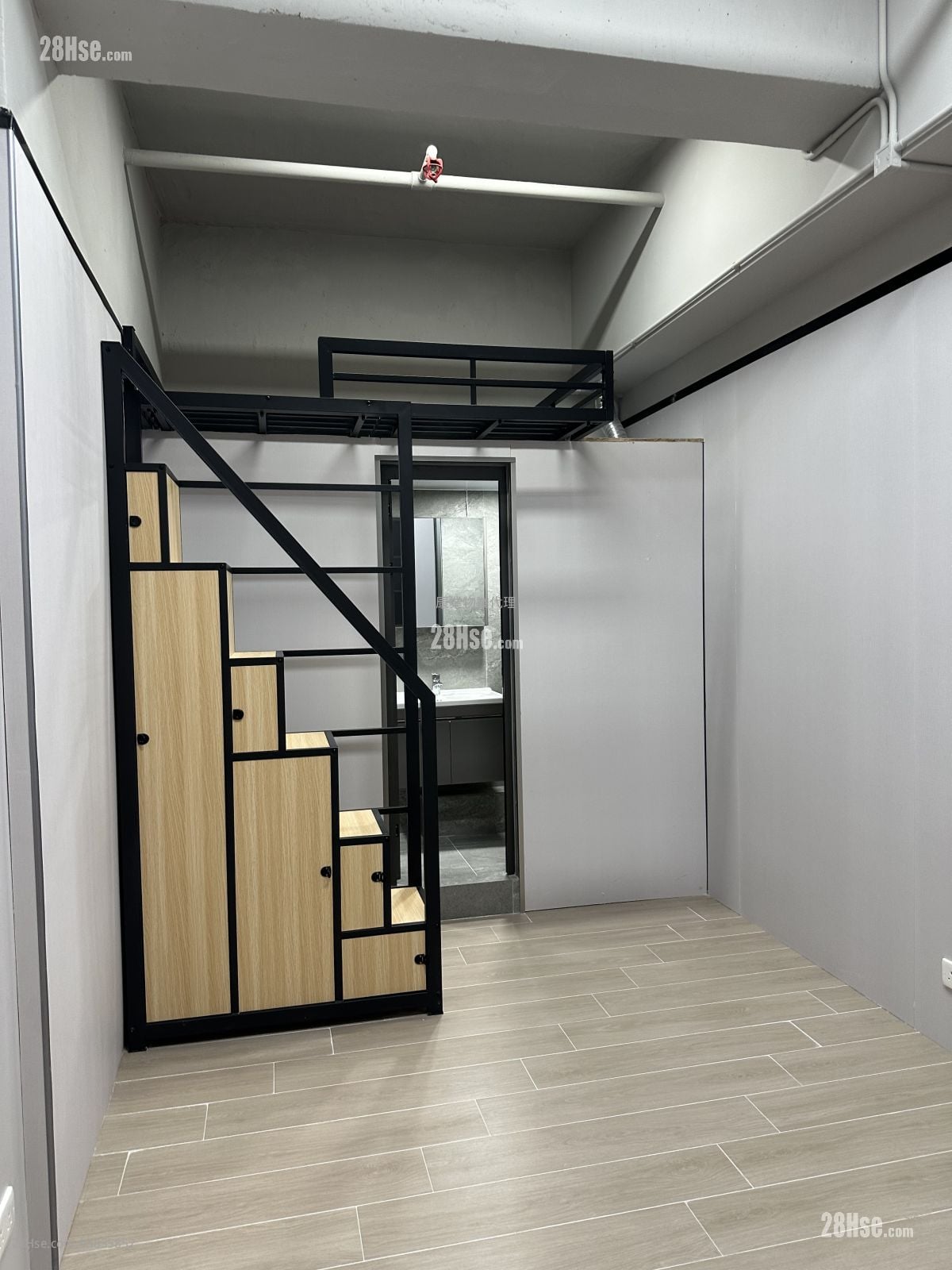 On Wah Industrial Building Rental 1 Toilet