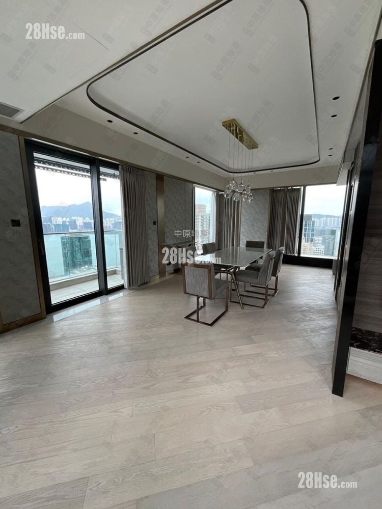 Fleur Pavilia Sell 4 Bedrooms , 5+ Bathrooms 2,502 ft²