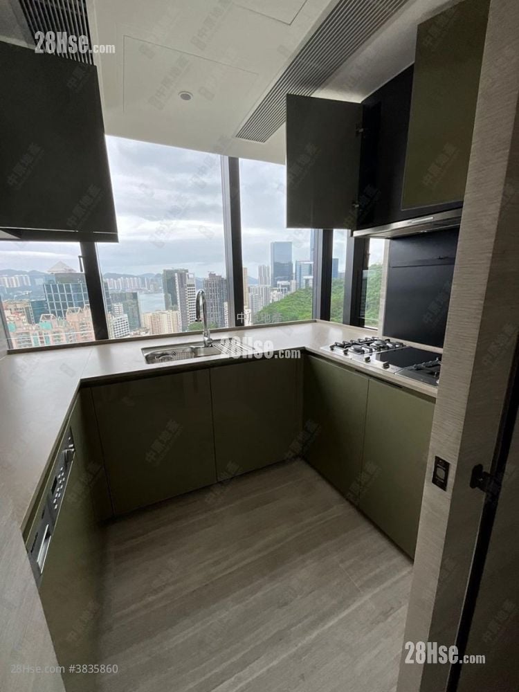 Fleur Pavilia Sell 4 Bedrooms , 5+ Bathrooms 2,502 ft²