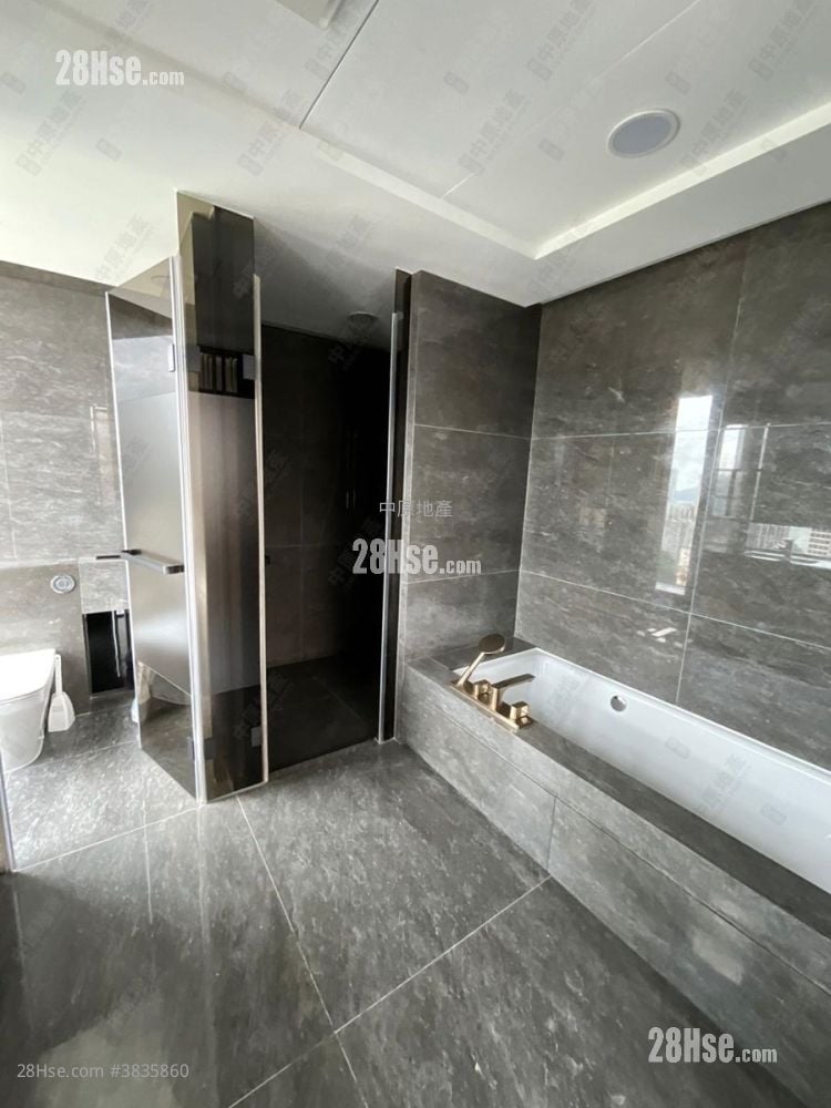 Fleur Pavilia Sell 4 Bedrooms , 5+ Bathrooms 2,502 ft²