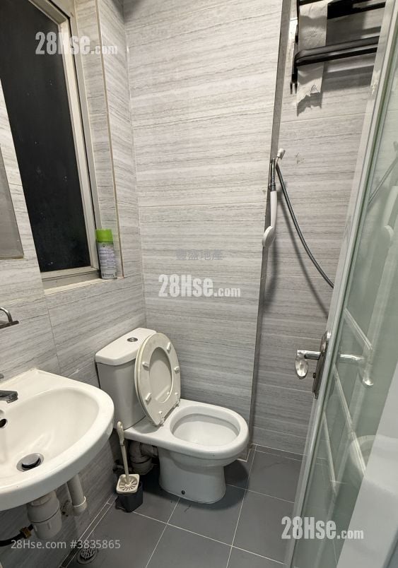 Wah Tak Building Rental 1 Bedroom , 1 Bathroom 200 ft²
