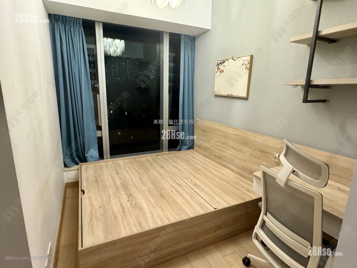 Savannah Sell 3 Bedrooms , 2 Bathrooms 759 ft²