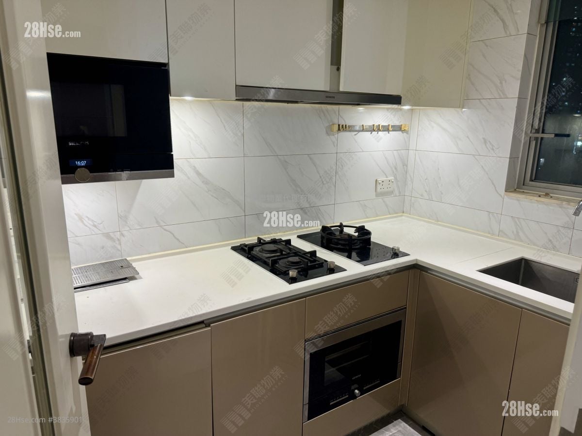 Savannah Sell 3 Bedrooms , 2 Bathrooms 759 ft²
